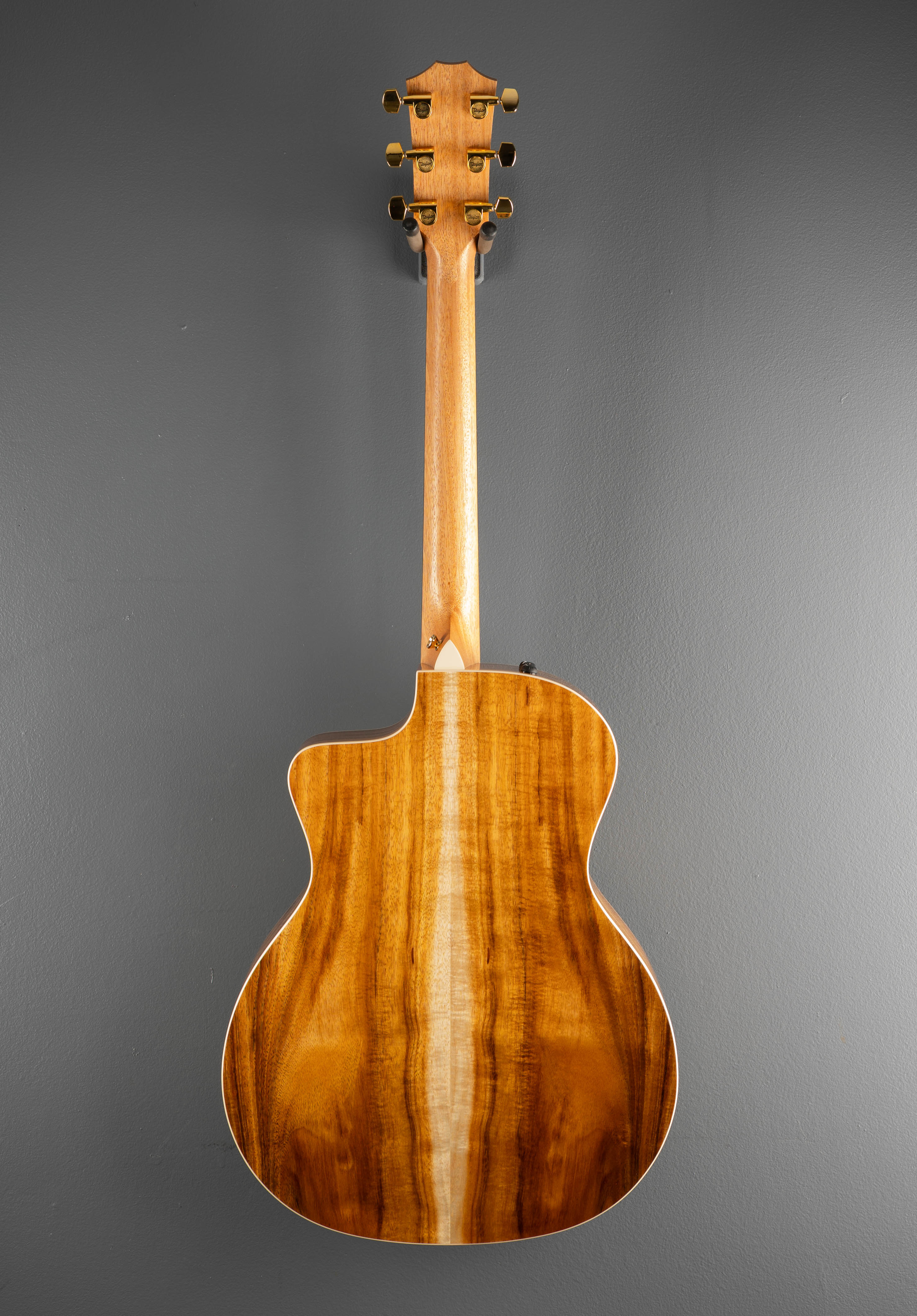 Used 214CE-K DLX, '26 - Image 5