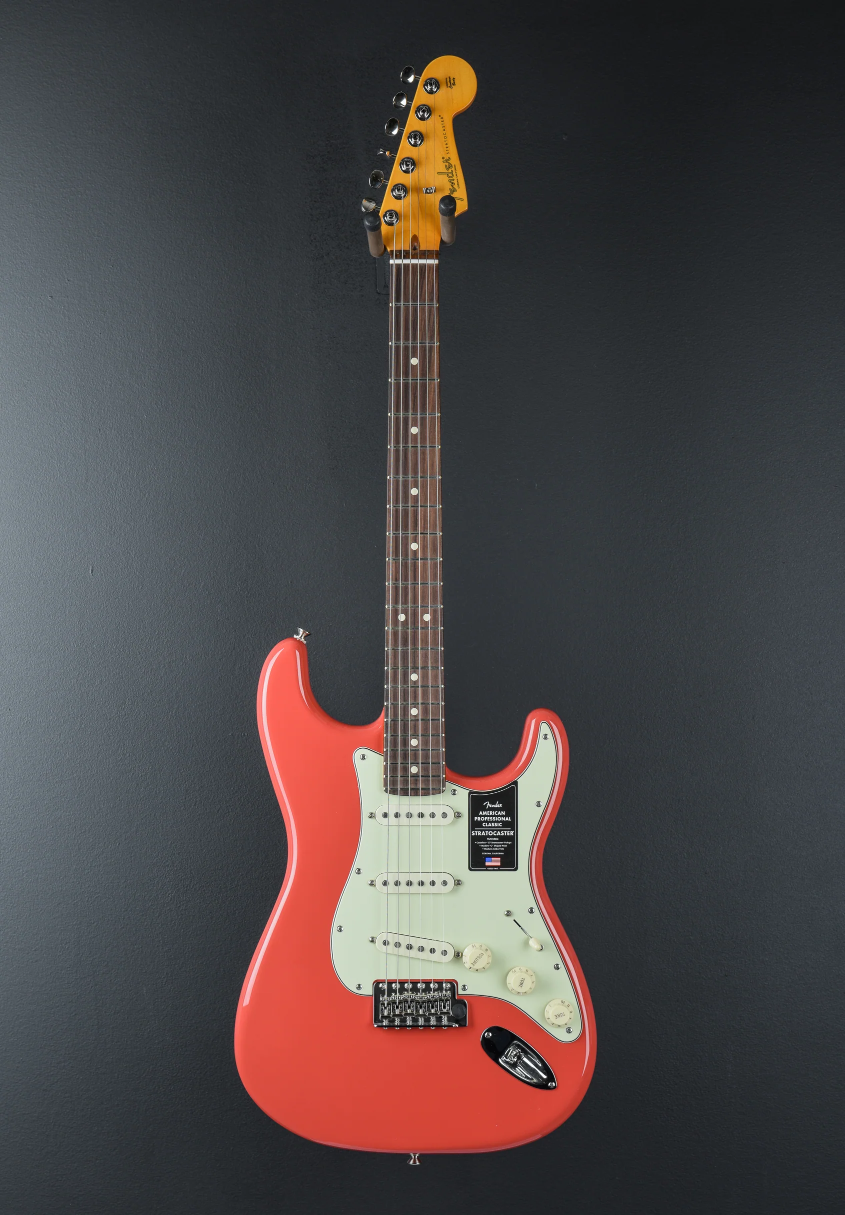 American Professional Classic Stratocaster - Faded Dakota Red w/Rosewood - Image 3
