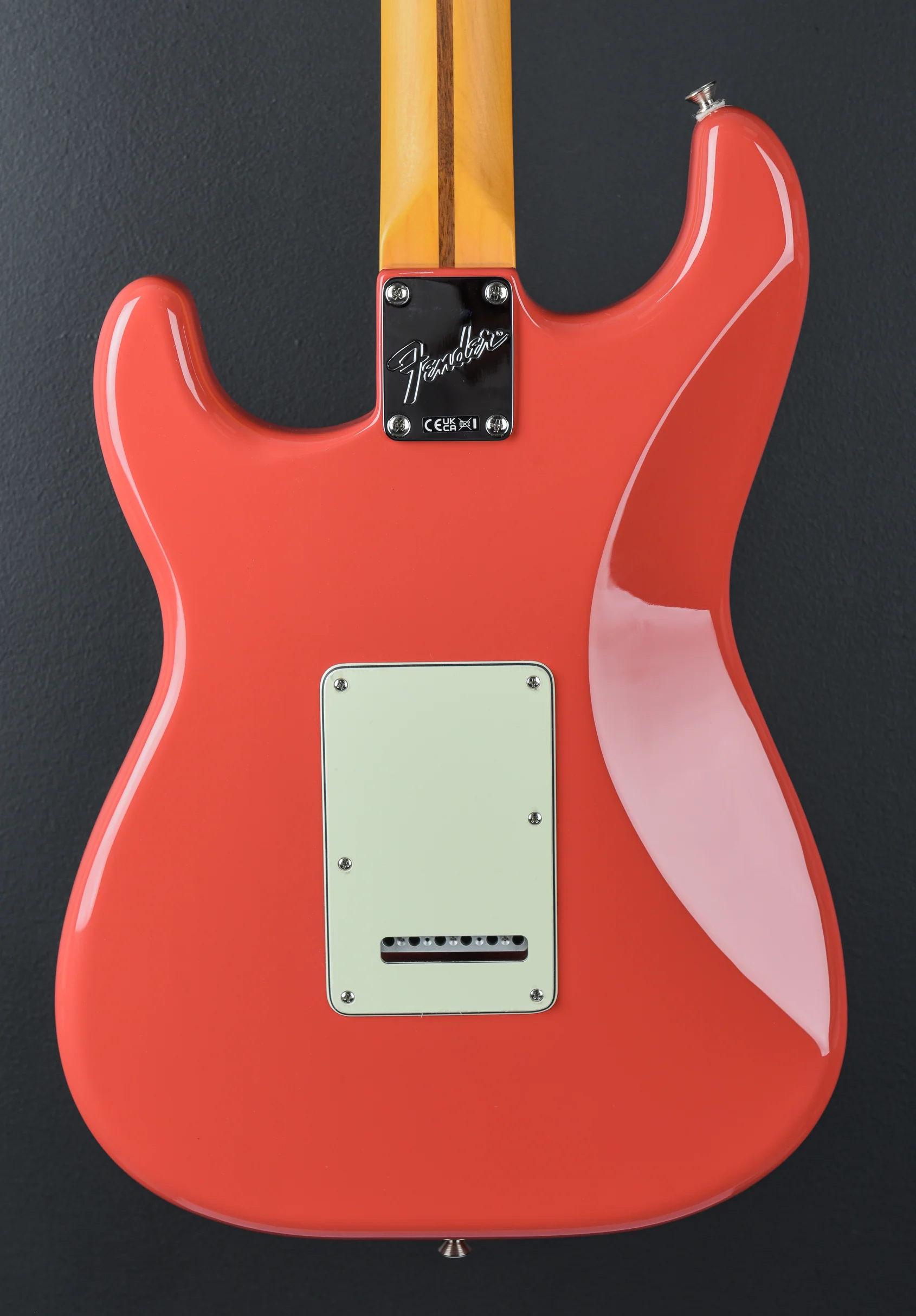 American Professional Classic Stratocaster - Faded Dakota Red w/Rosewood - Image 4
