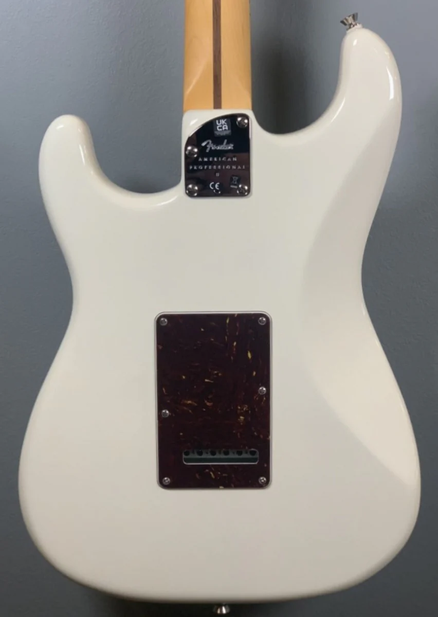 AMERICAN PROFESSIONAL II STRATOCASTERĀ®-Olympic White - Image 4